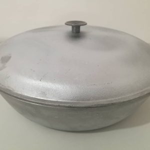 تابه چدن روسی 27 با درب